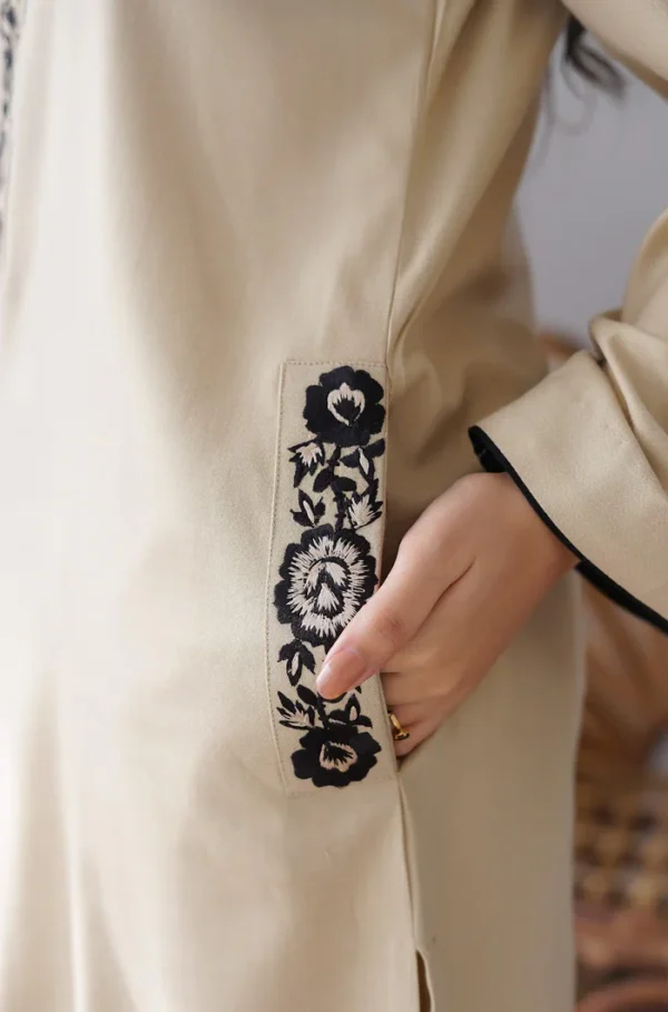 Dhanak Full Embroidered Unstitched 3PC Suit with Pashmina Wool Shawl - Image 7