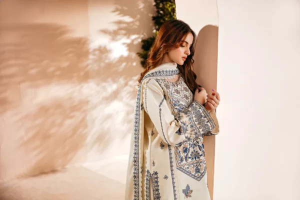 FLORENT - 3PC Dhanak Embroidered Shirt with Dhanak Embroidered Shawl and Trouser - Image 2