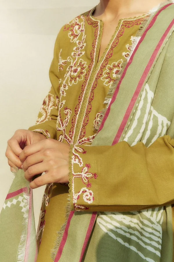 Dhanak Full Heavy Embroidery 3PC Suit - Zara Shahjahan - Image 4
