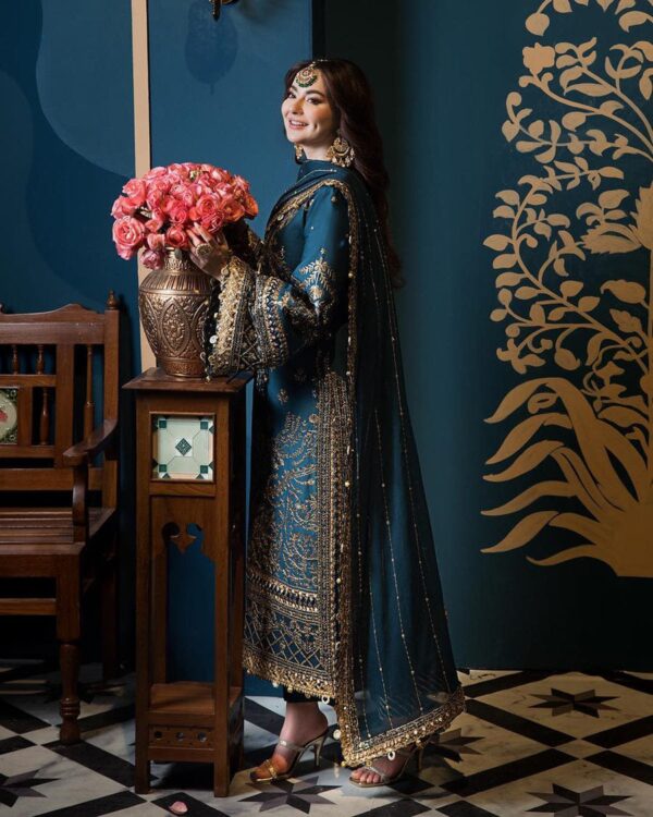 Asim Jofa wedding dress - Image 4