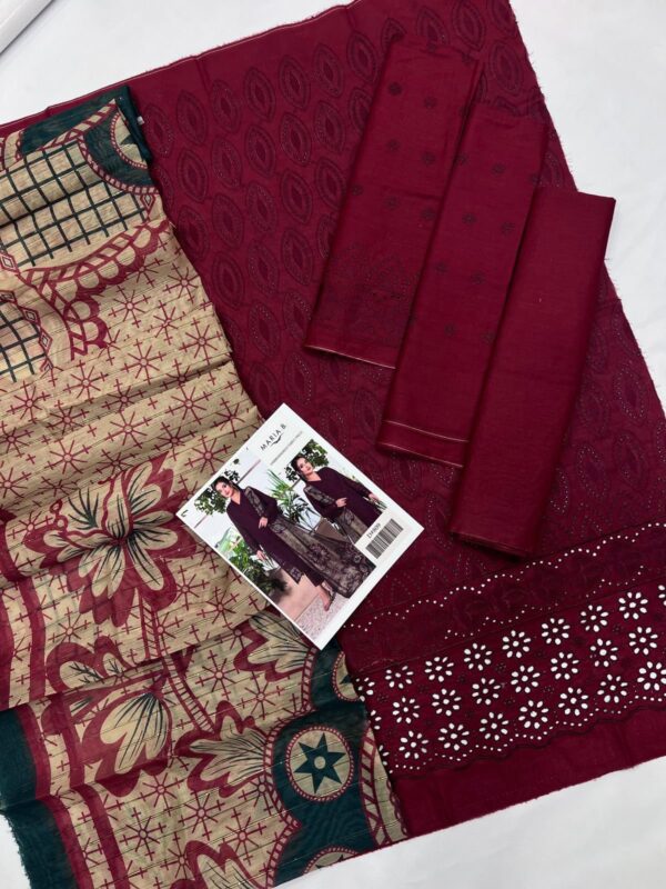 MARIA B  LAWN  WITH  DIGITAL Daimond Code:809 DUPATTA MOST DEMANDING ARTICLE - Image 5